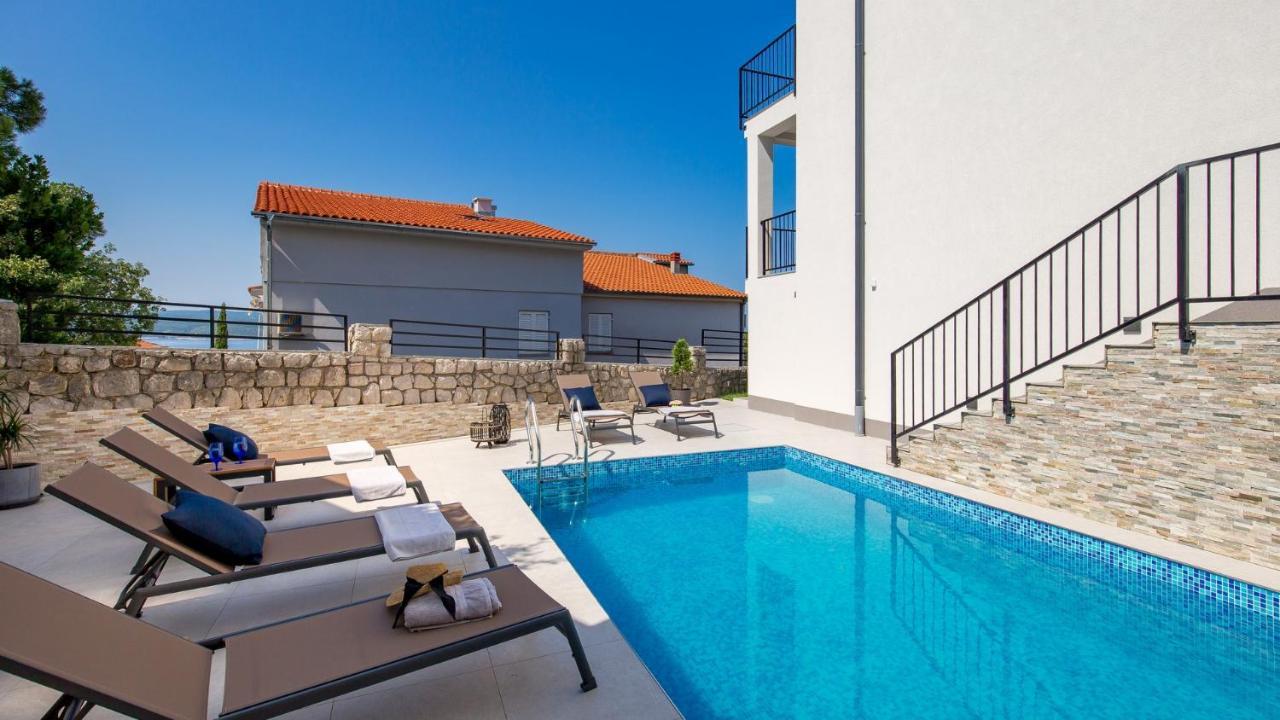 Apartments Villa Frankola With Swimming Pool Crikvenica Kültér fotó
