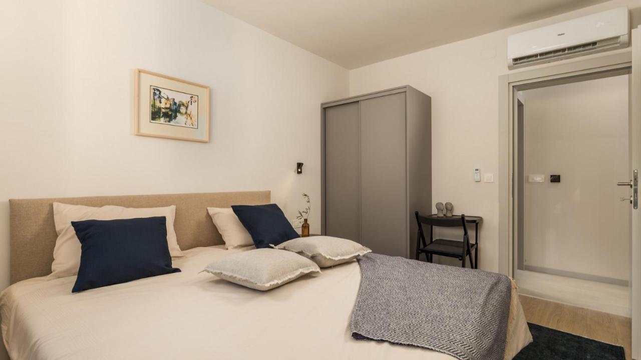 Apartments Villa Frankola With Swimming Pool Crikvenica Kültér fotó