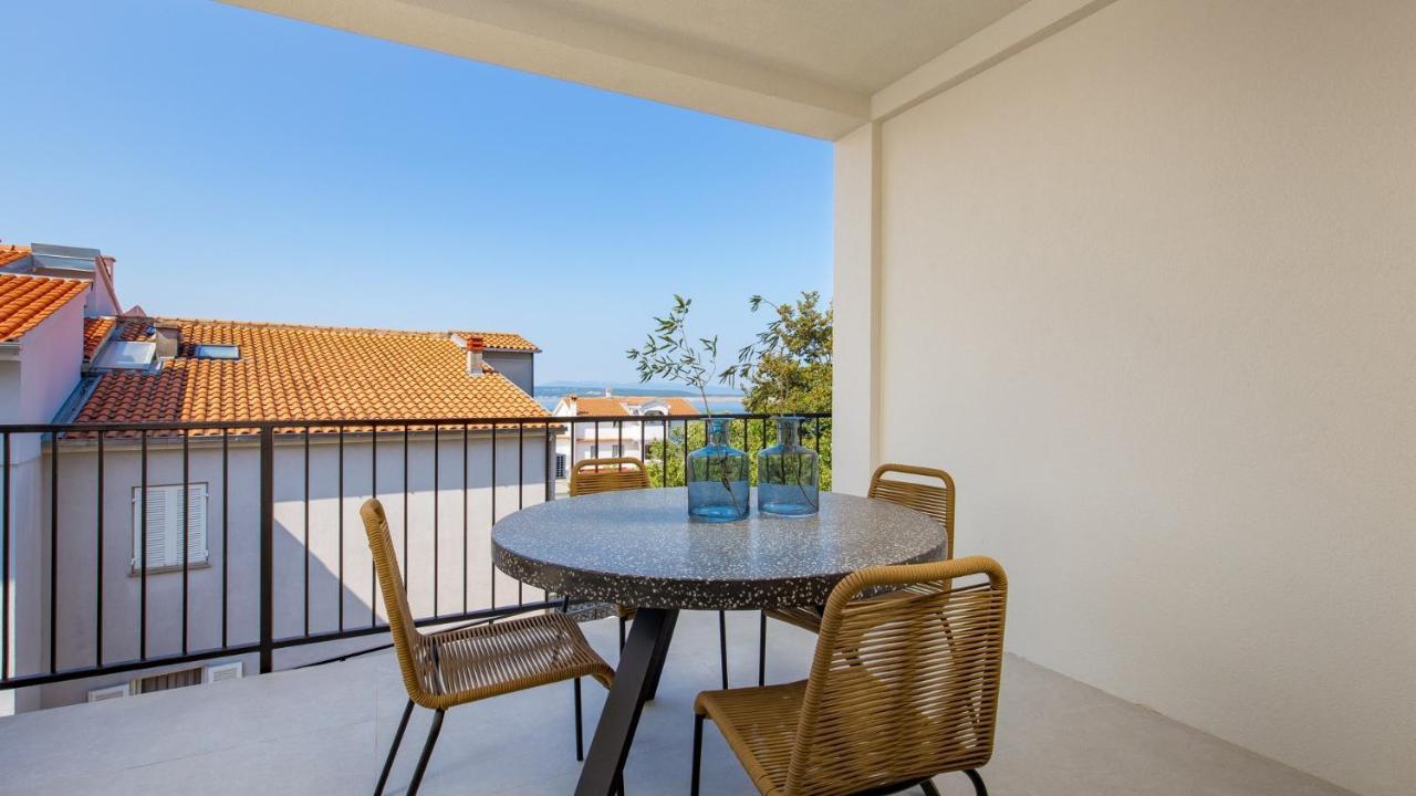 Apartments Villa Frankola With Swimming Pool Crikvenica Kültér fotó