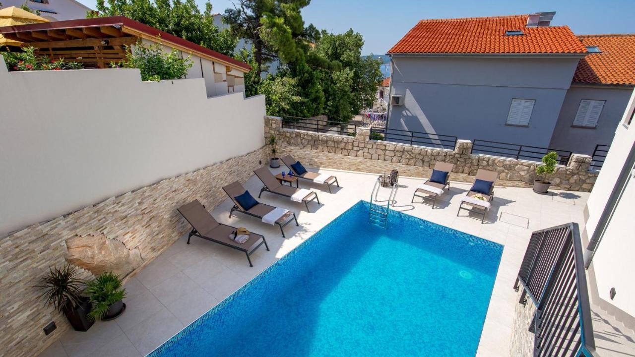 Apartments Villa Frankola With Swimming Pool Crikvenica Kültér fotó